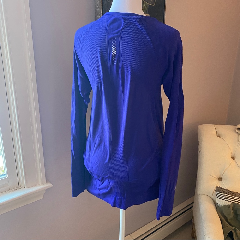 Athleta women’s performance top - L - Picture 9 of 9